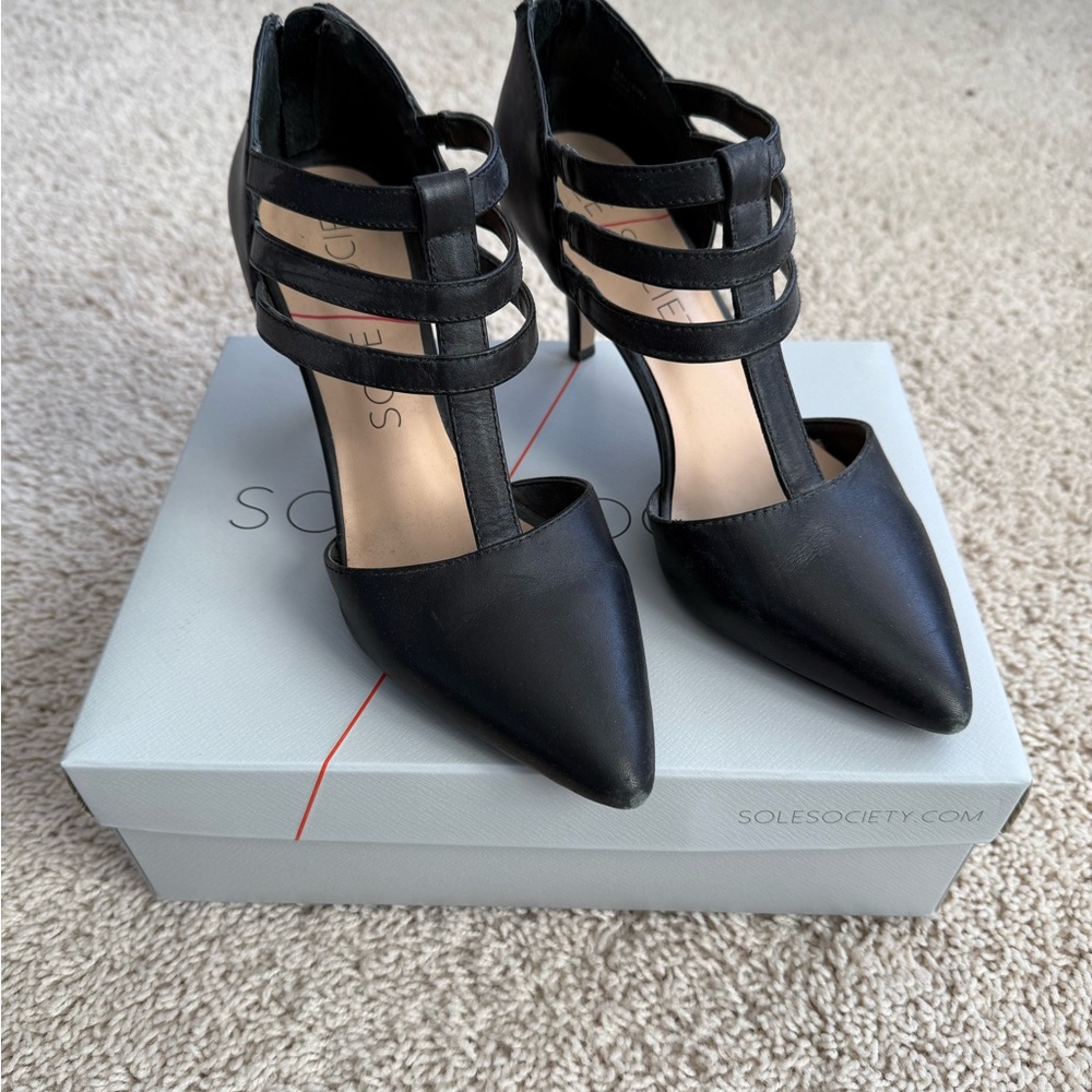 Sole Society Black ‘Mallory’ Heels